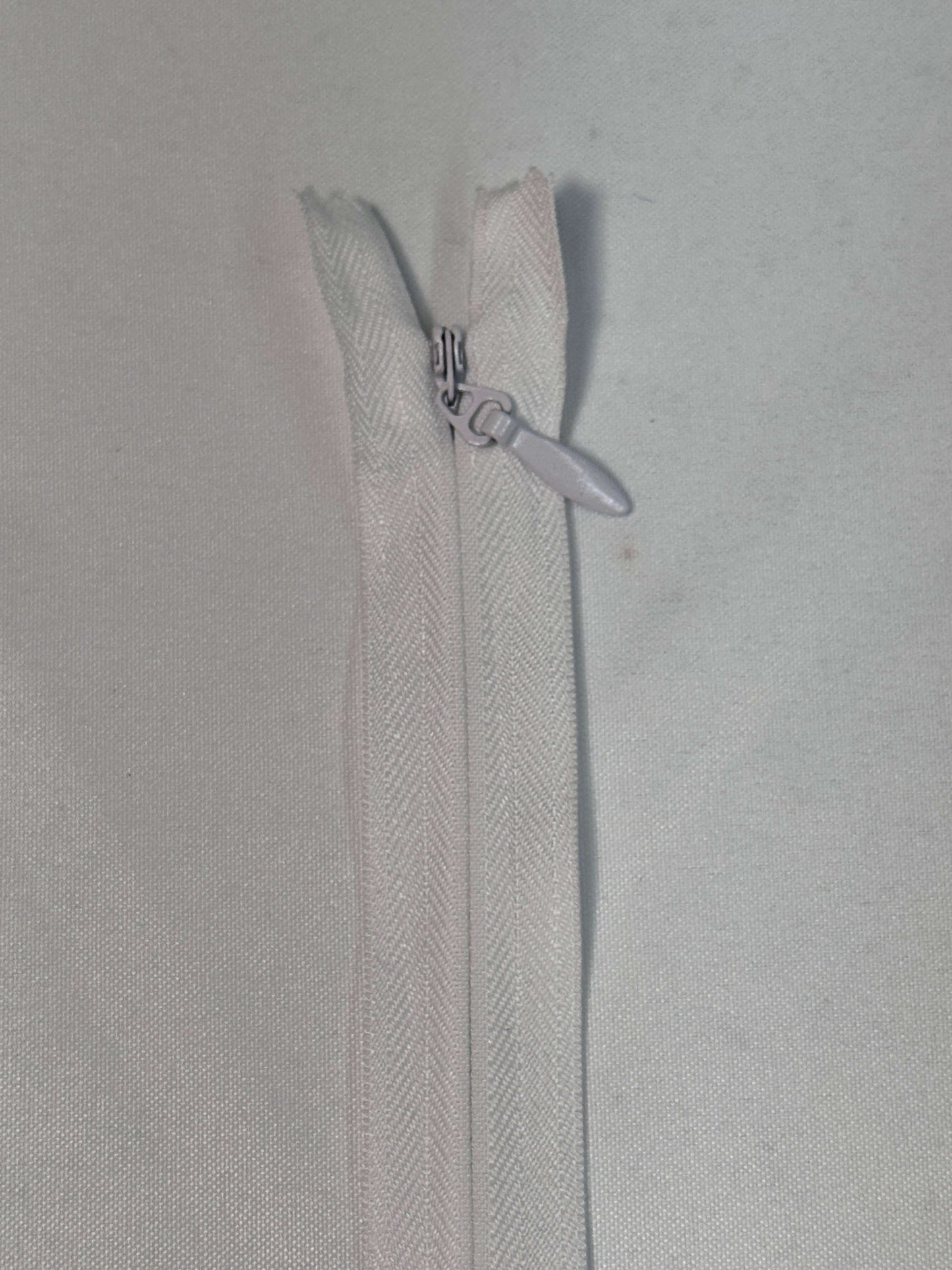 Heavy Duty 22" invisible Zipper