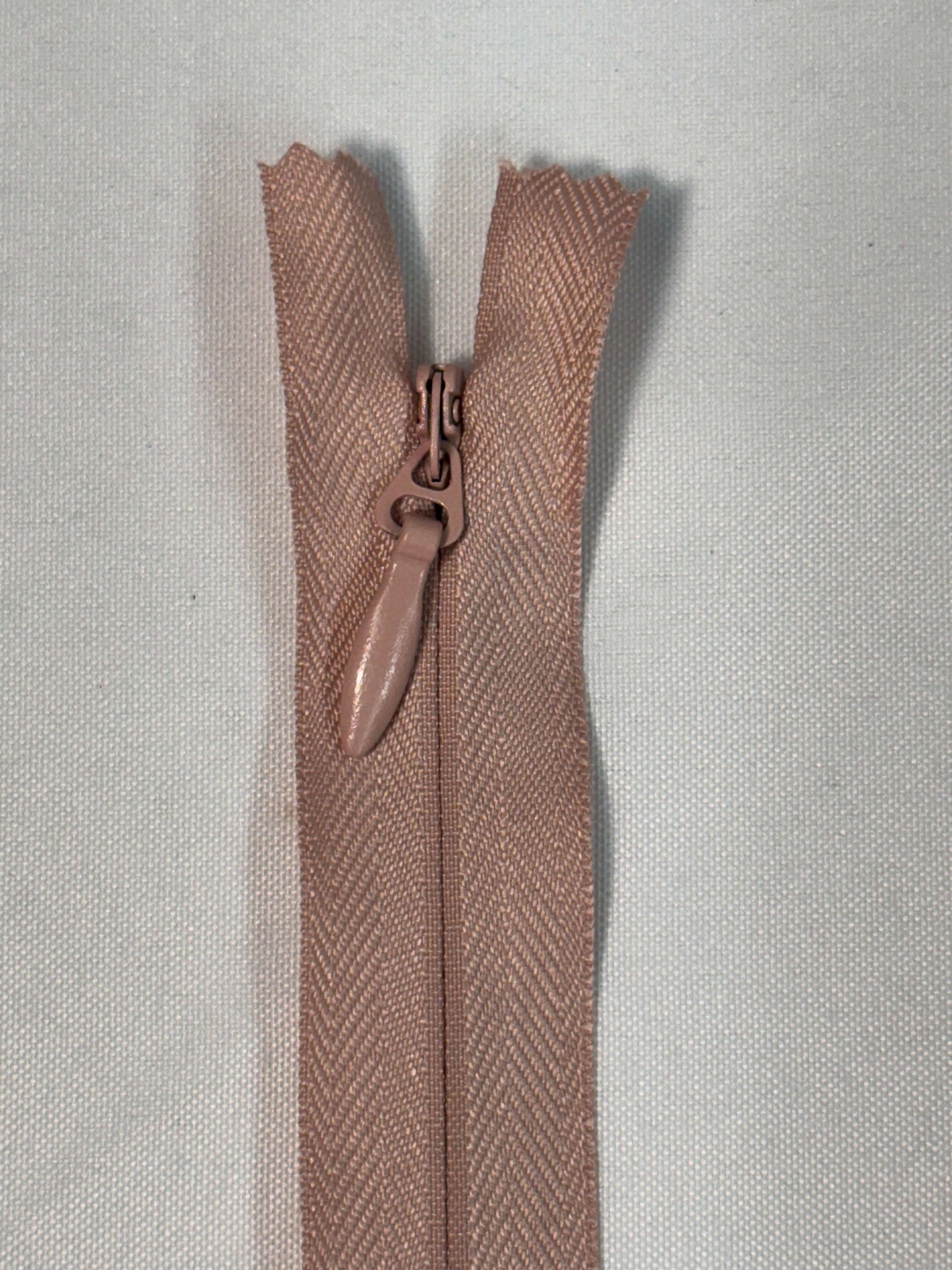 Heavy Duty 22" invisible Zipper