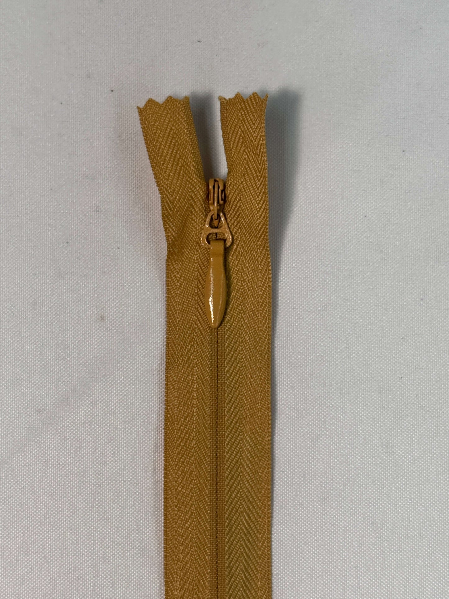 Heavy Duty 22" invisible Zipper