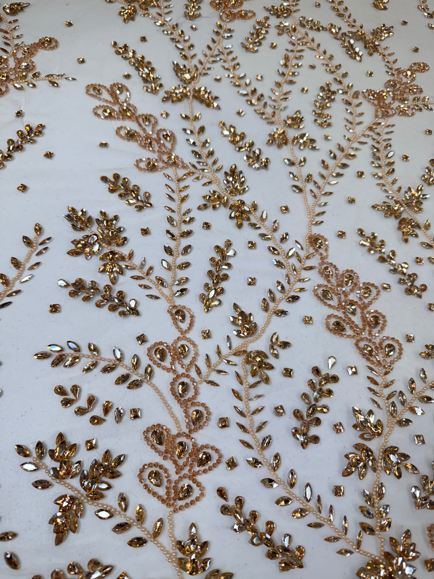 Rhinestone Mesh Leaf Design