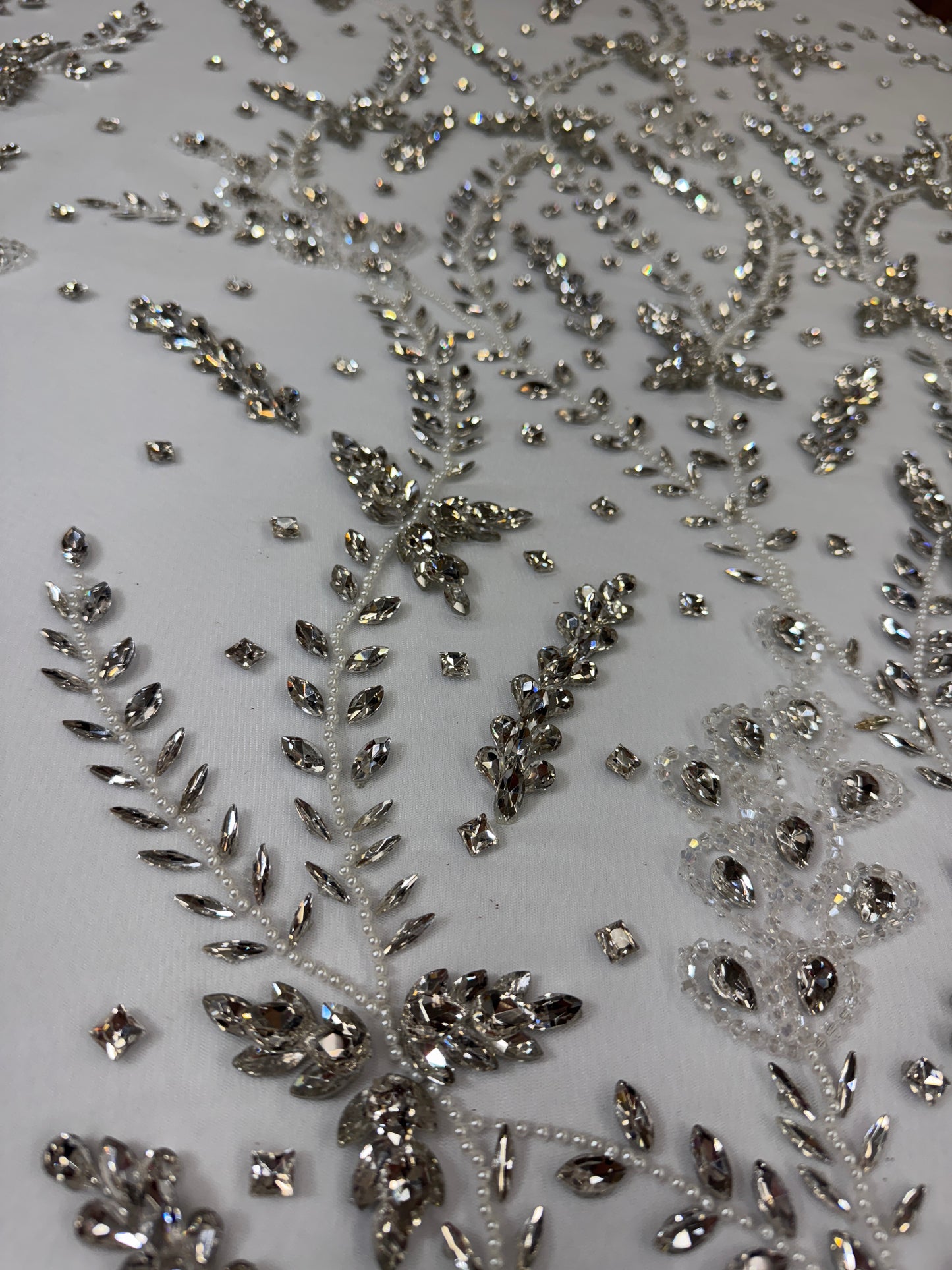 Rhinestone Mesh Leaf Design
